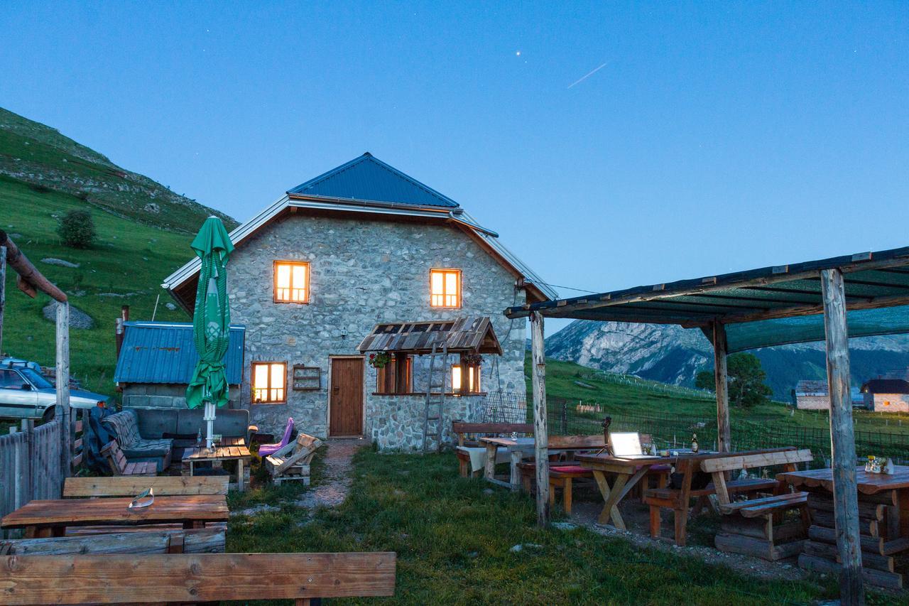 Guesthouse Letnja Basta Gornji Lukomir Εξωτερικό φωτογραφία